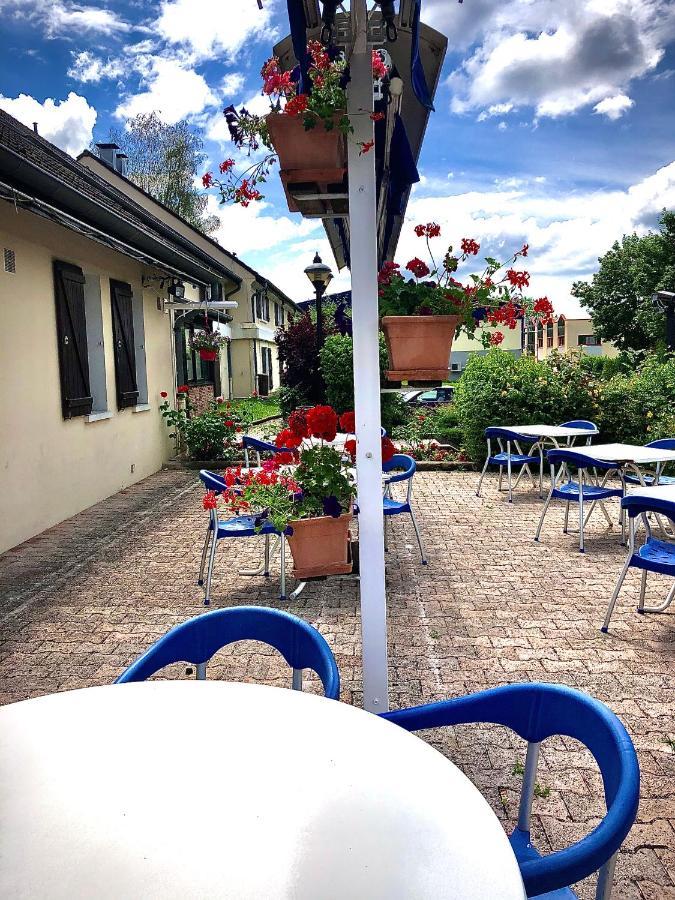 Kyriad Annecy Cran-Gévrier Buitenkant foto